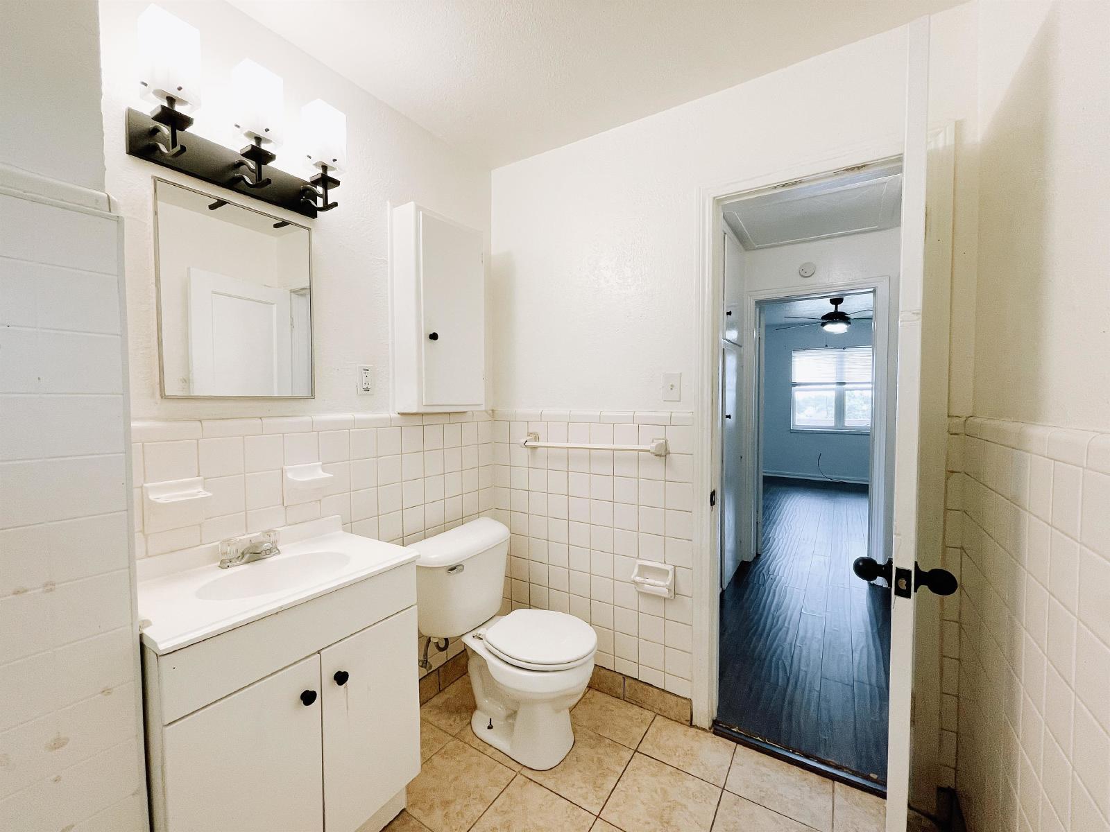 1714 N Lindsay Ave - 6 property image