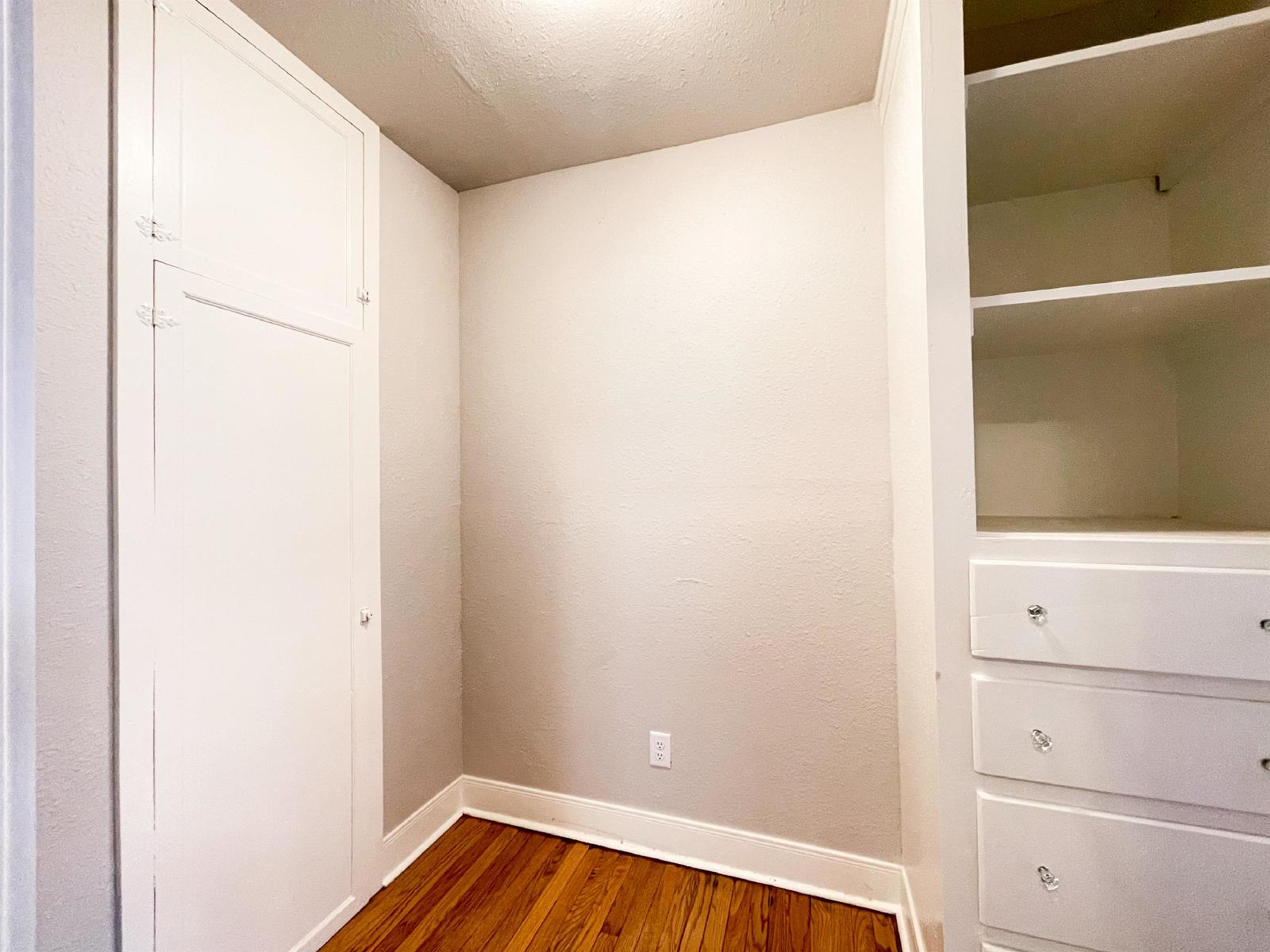 835 East Drive - 8 property image