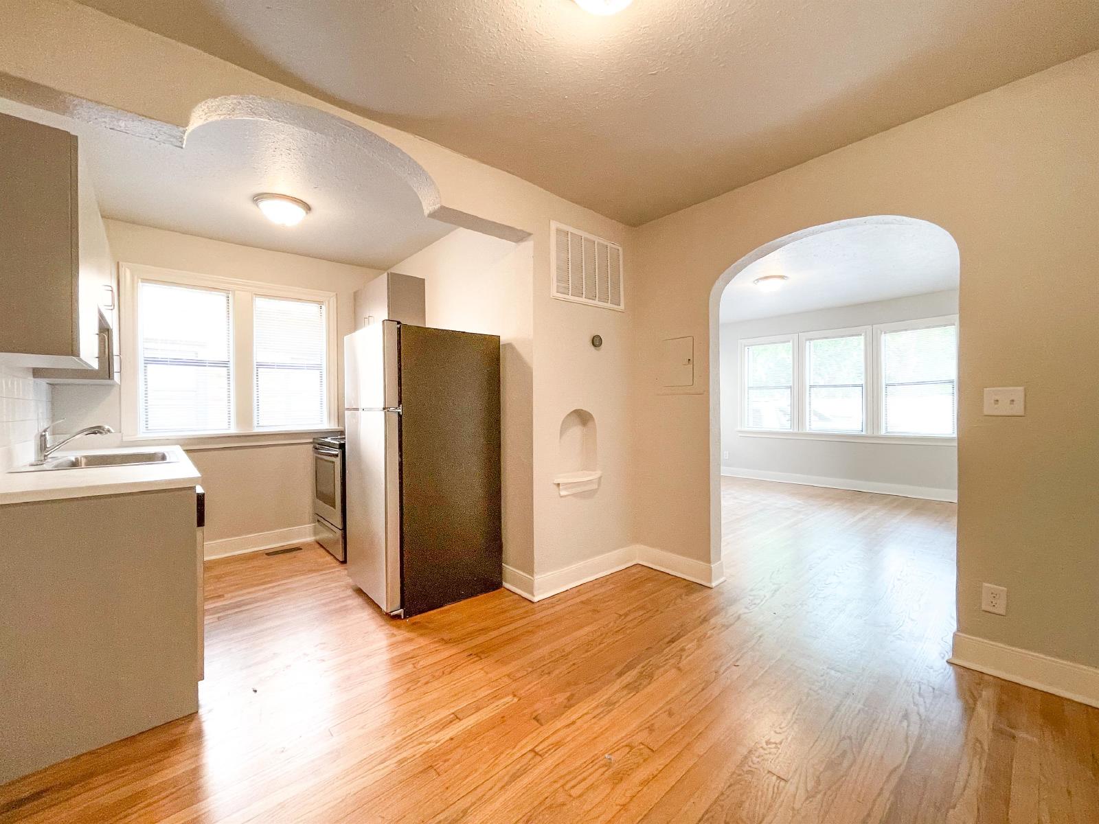 835 East Drive - 8 property image