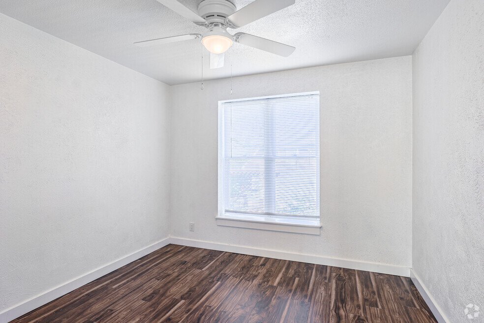 701 Culbertson Drive - 07 property image