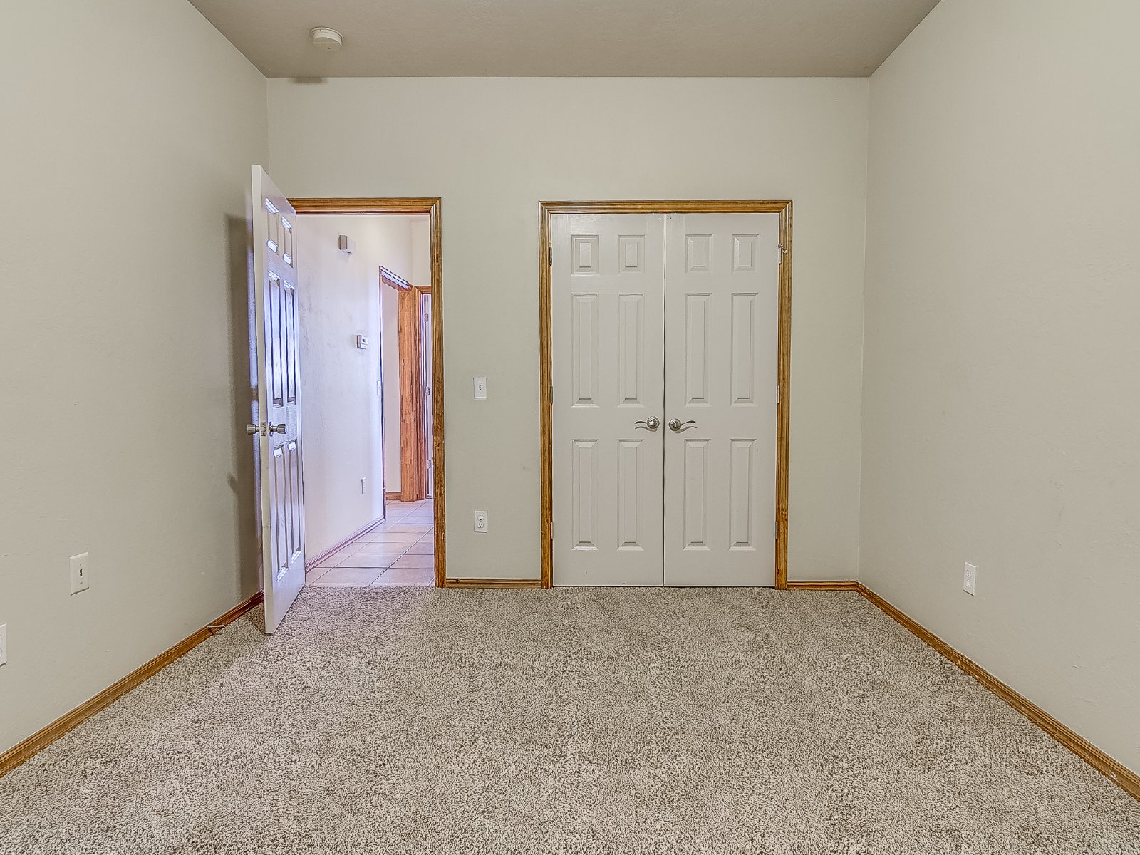 901 Northeast 26th Ct. - 1 property image