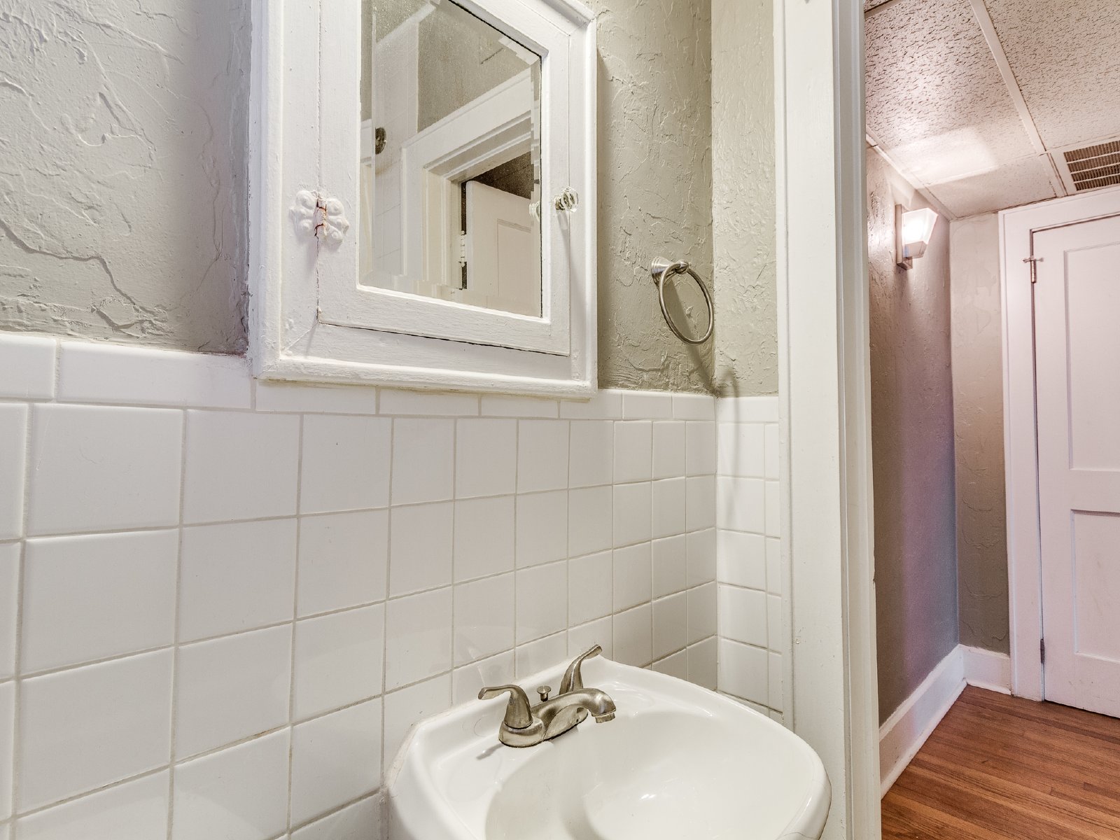 Florence Apartments - 09 property image