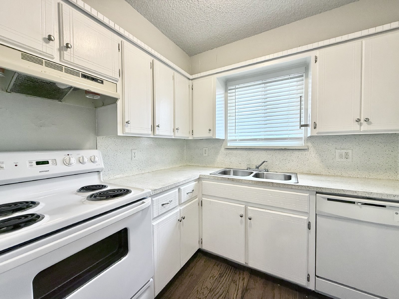 Paseo24 - 820-19 property image
