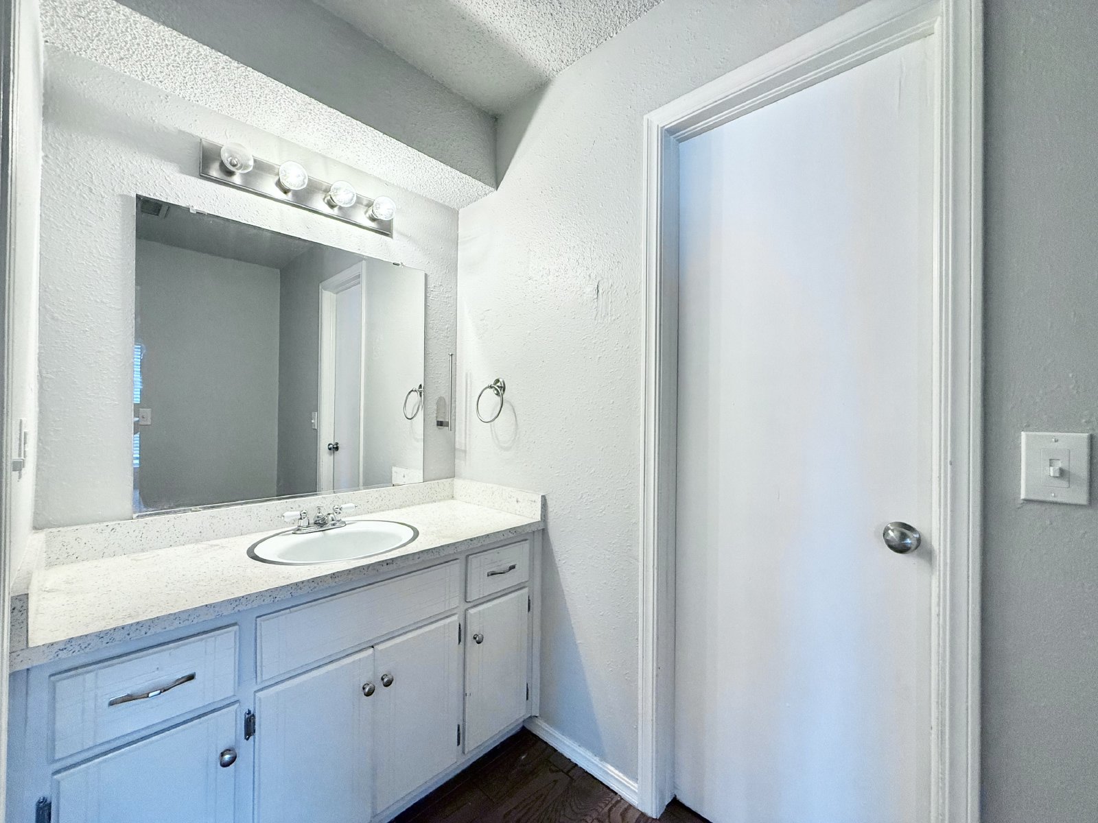 Paseo24 - 820-19 property image