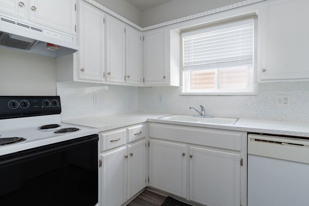 Paseo24 - 818-15 property image