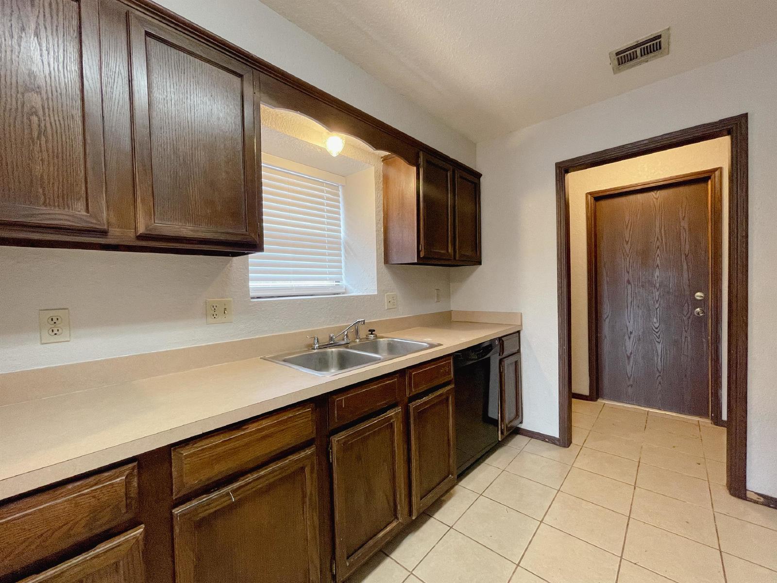 1316/1318 Pennington Avenue - 1318 Pennington Ave property image