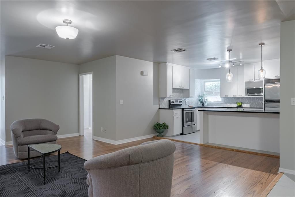 4713 North Harvey Parkway - 1 property image