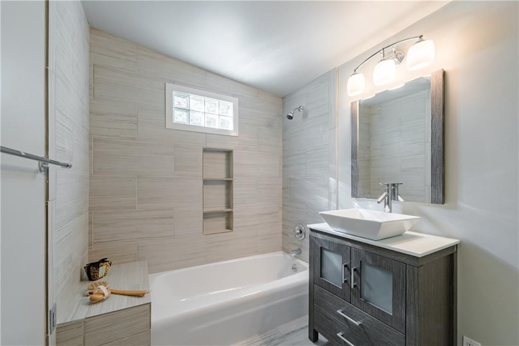 4713 North Harvey Parkway - 1 property image