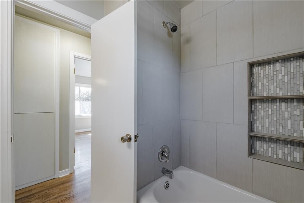 4713 North Harvey Parkway - 1 property image