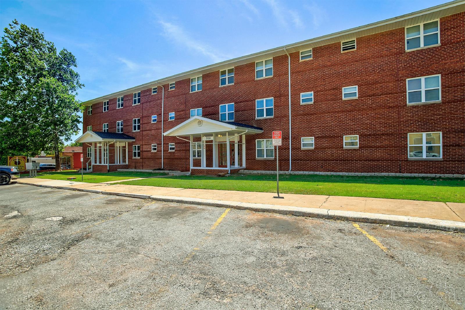 710 Culbertson Dr - 3 property image