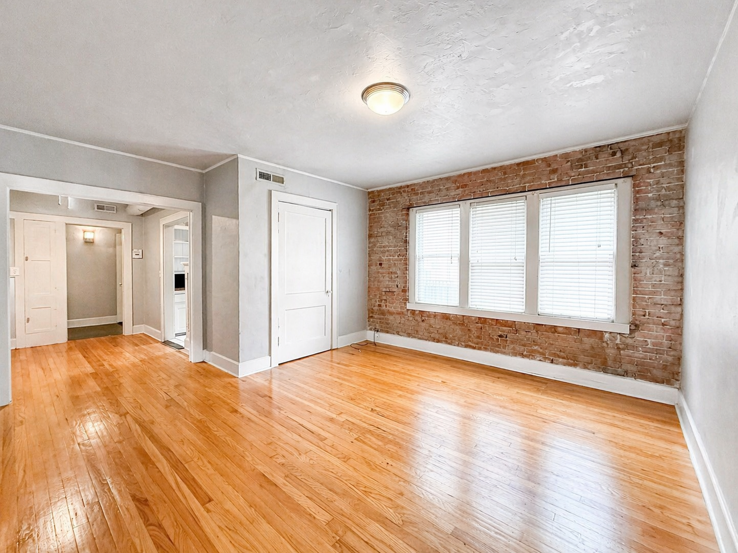 Florence Apartments - 05 property image