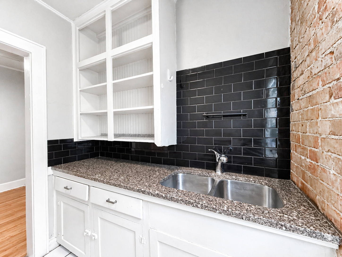 Florence Apartments - 05 property image