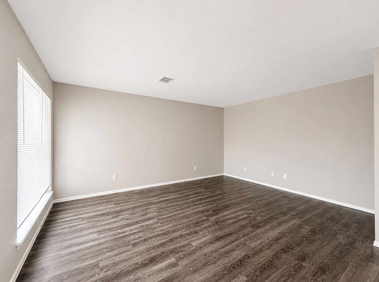 Paseo24 - 816-11 property image