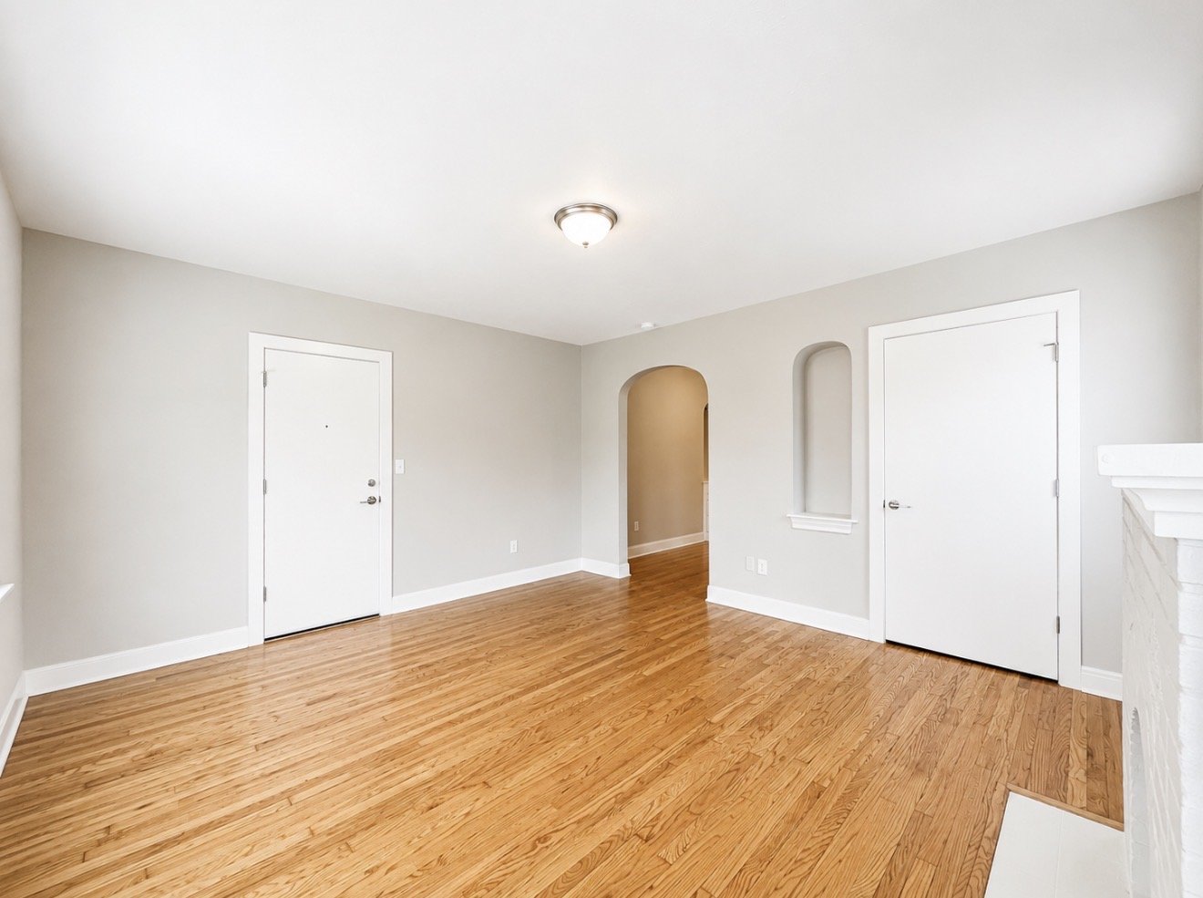 835 East Drive - 8 property image