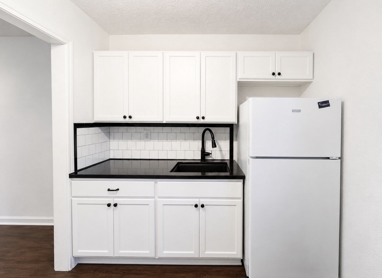 1722 N Lindsay Ave - 3 property image