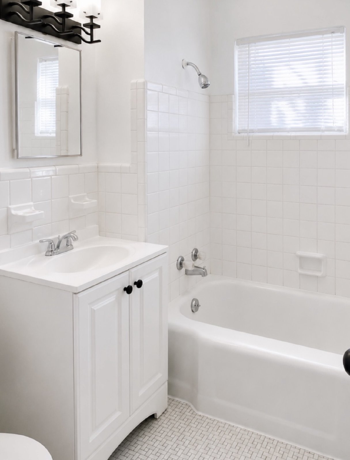 1722 N Lindsay Ave - 3 property image