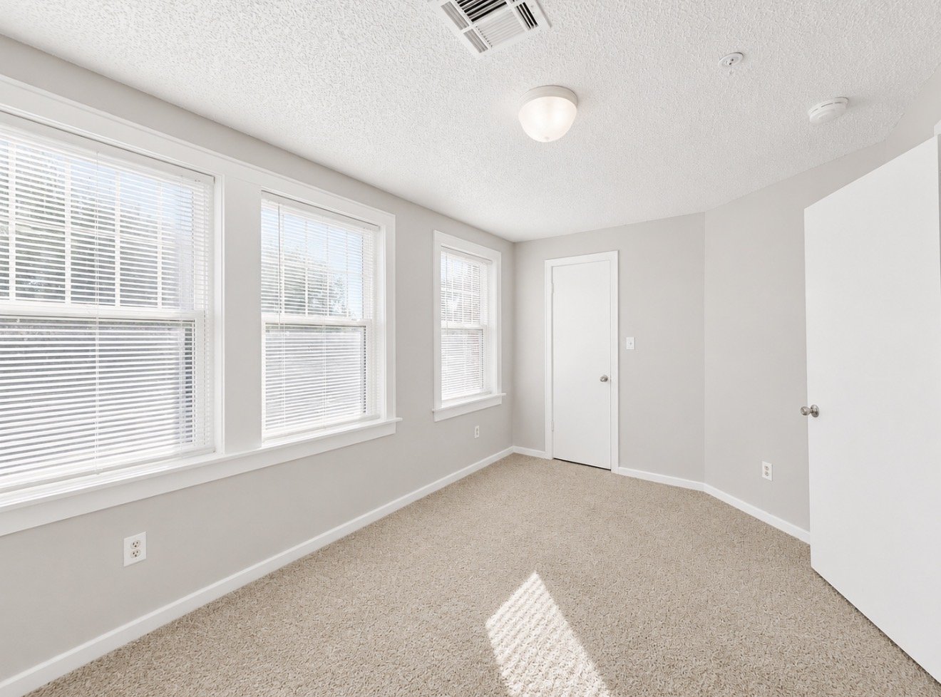 727 Culbertson Drive - 122 property image