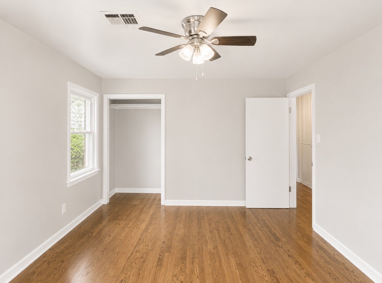 4713 North Harvey Parkway - 1 property image