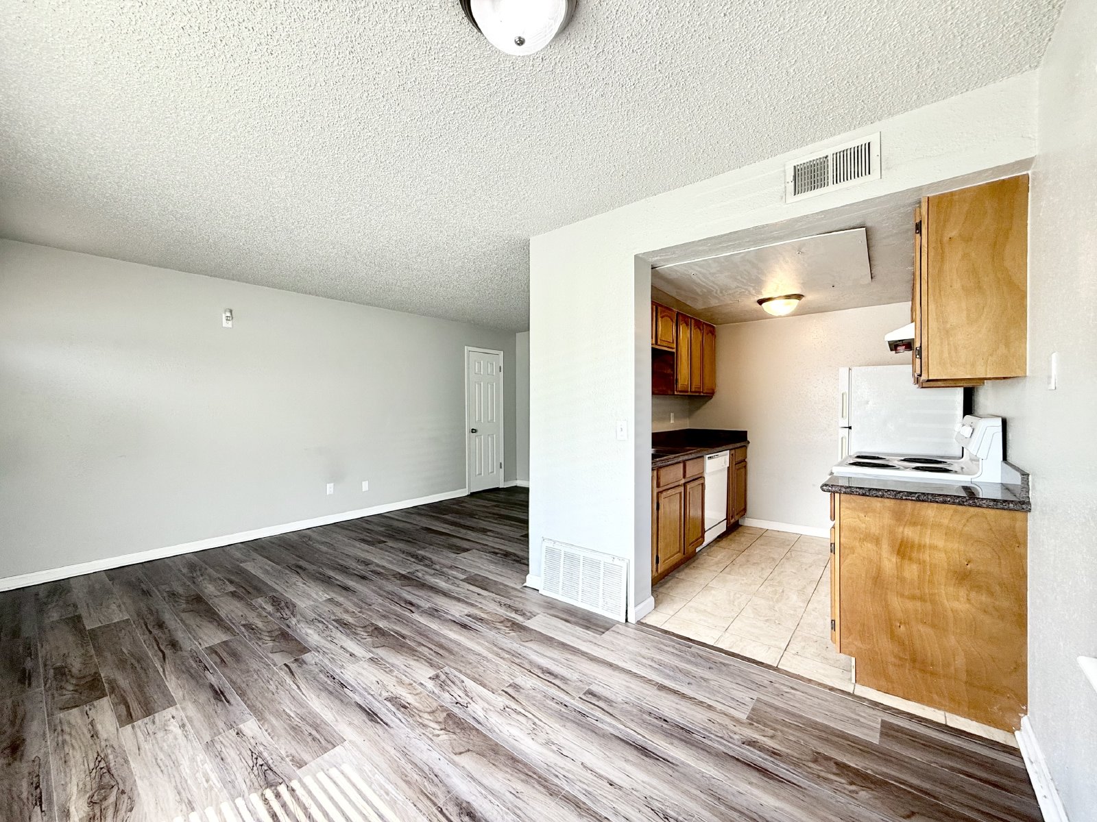 Paseo24 - 900-12 property image