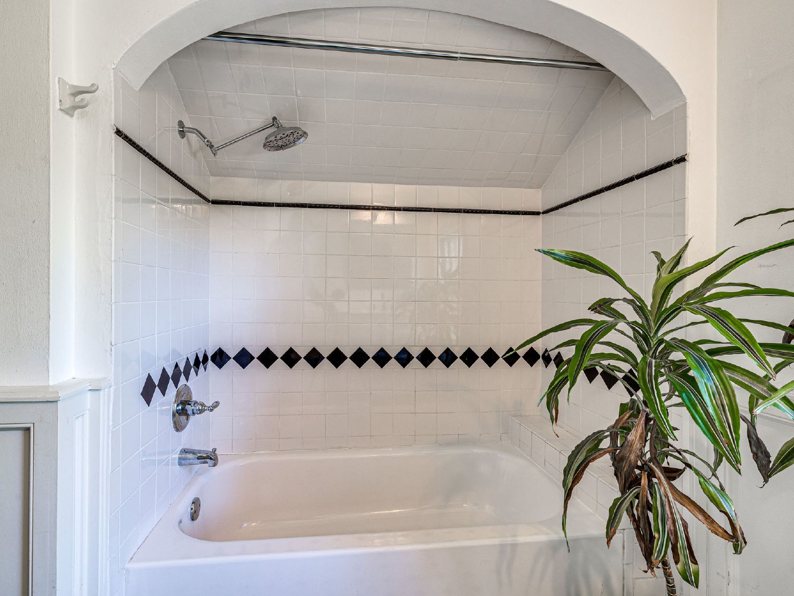 836 Northwest 39th Street - 1 property image