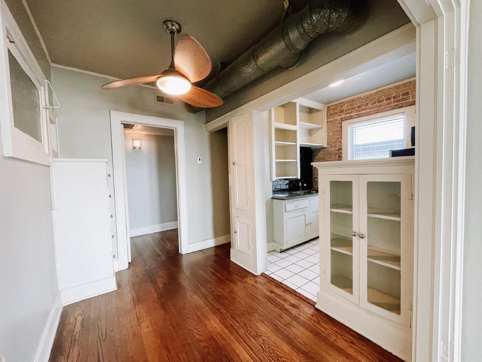 Florence Apartments - 02 property image