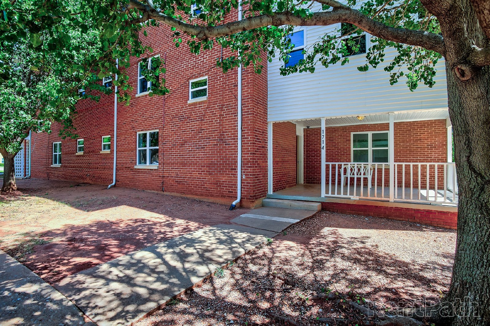 1722 N Lindsay Ave - 3 property image