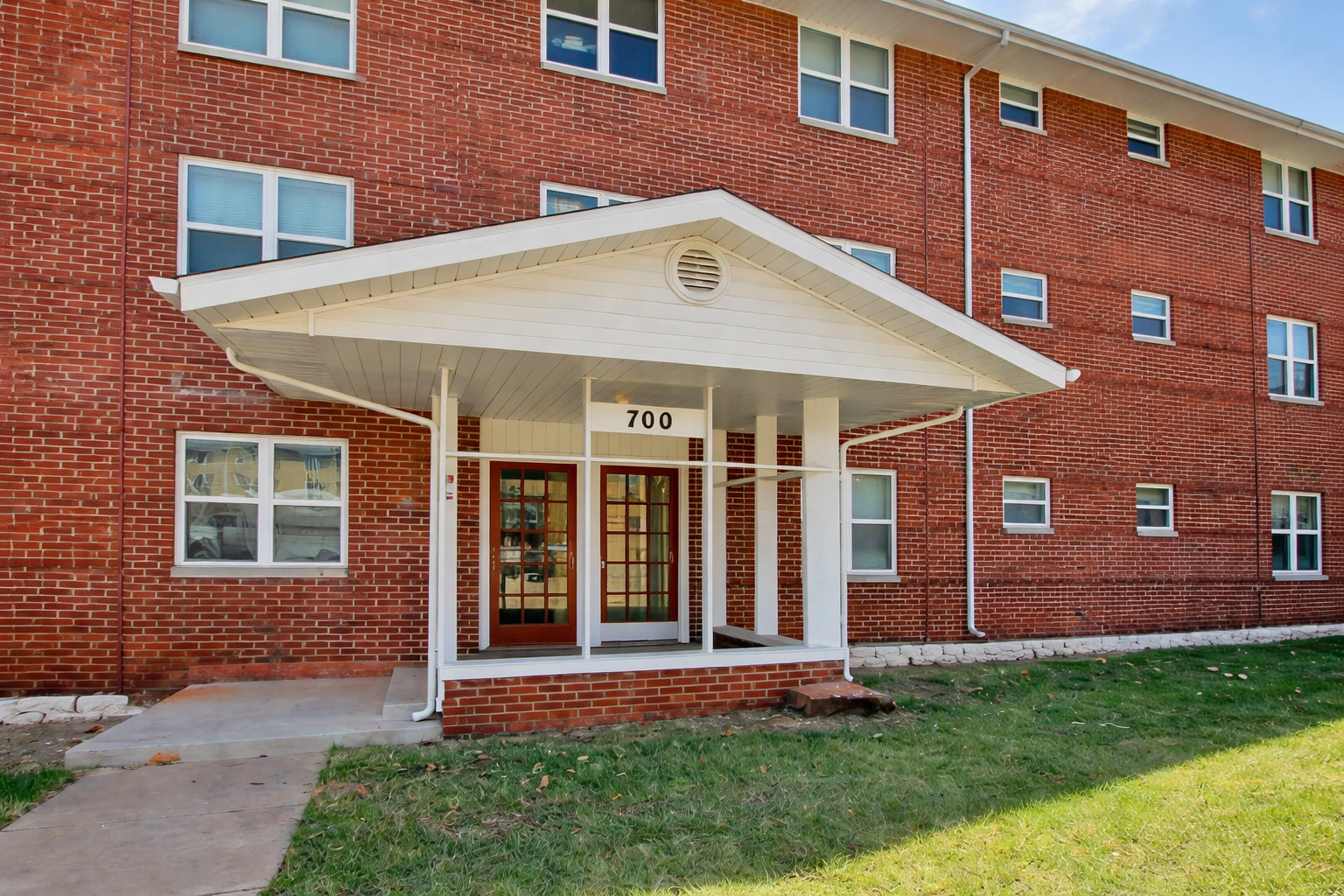 Lincoln Terrace Banner 2